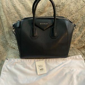 Givenchy Antigona Medium Night blue